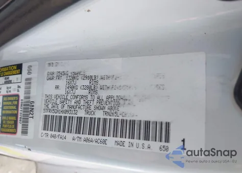 2017 Toyota Tacoma Sr z USA, uszkodzony, nr VIN 5TFRX5GN1HX093132